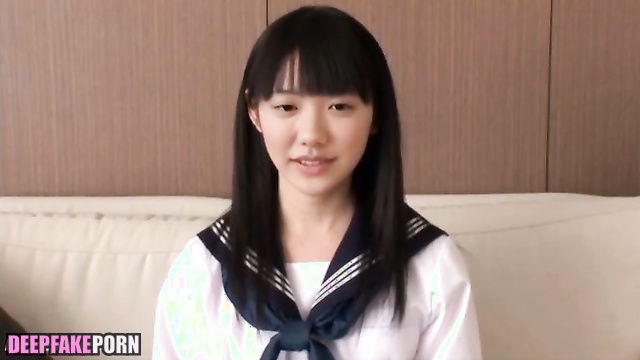 Teen and her first sensations of touching boobs, fake Mana Ashida 芦田愛菜 性別