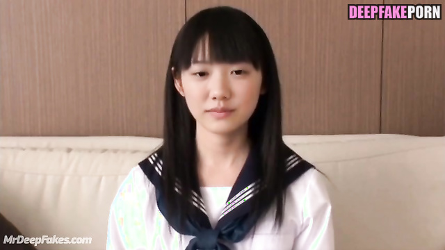 Teen and her first sensations of touching boobs, fake Mana Ashida 芦田愛菜 性別