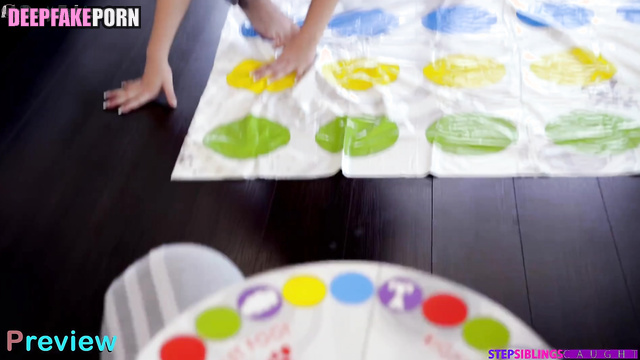 Ryujin 있지 plays in naughty Twister with her bro ITZY 류진 face swap 얼굴 스왑