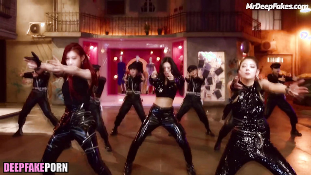 Girl from ITZY band show how they spend their free time with guys 있지 PMV 가짜 포르노 fake porn