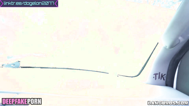 Sudden sex with a black passenger in moving taxi / Chaewon A.I. アイズワン ポルノ