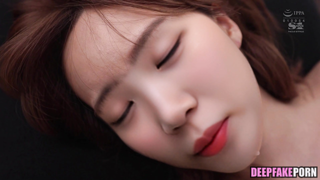 アイズワン Chaewon hopes her boyfriend won't see this video IZ*ONE ポルノ porn [PREMIUM]