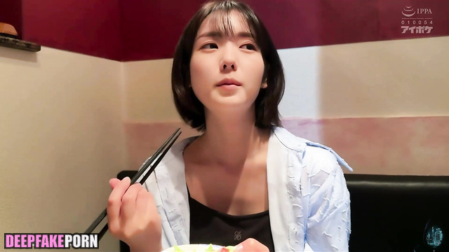 She gave herself to him for a delicious salad - Soobin (수빈 투모로우바이투게더) ai