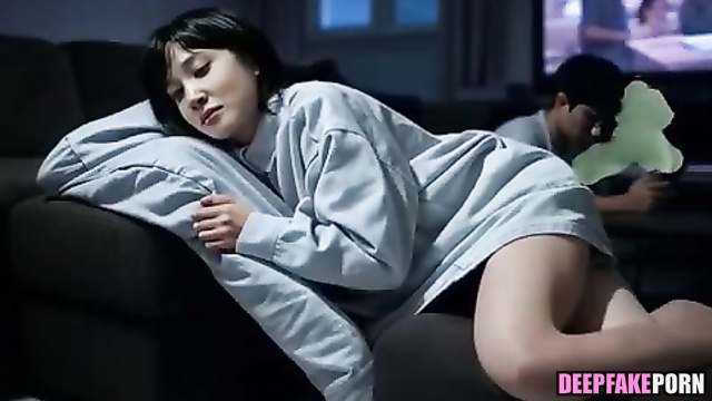 She farted and stank the whole room, Park Eun-bin (박은빈 인터넷 연예인) face swap