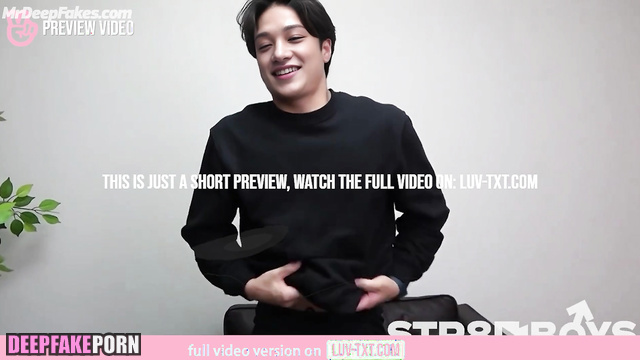 He came to a porn casting and was confused, fake Bang Chan (방찬 스트레이 키즈)