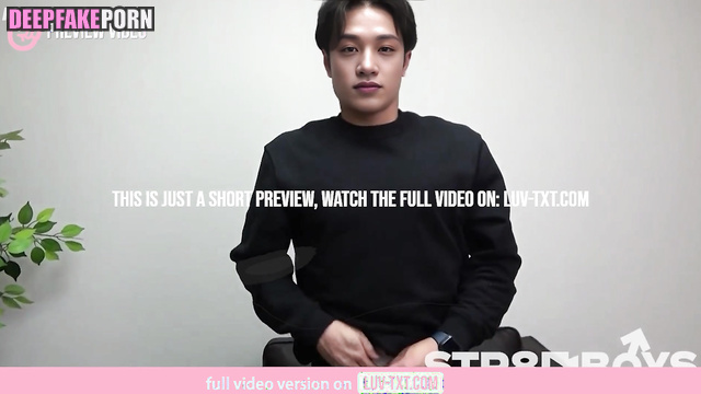 He came to a porn casting and was confused, fake Bang Chan (방찬 스트레이 키즈)