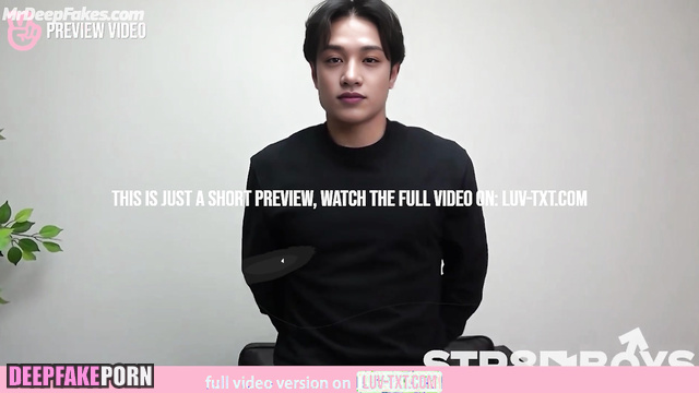 He came to a porn casting and was confused, fake Bang Chan (방찬 스트레이 키즈)