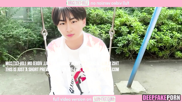 Fake Jungwon ENHYPEN alone masturbation (정원 엔하이픈)