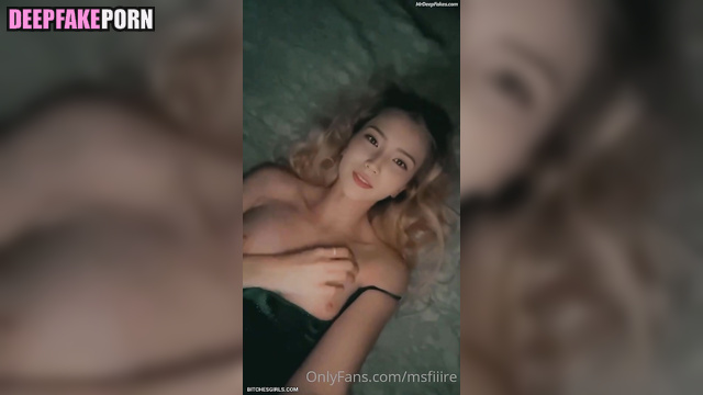 IU showing her naked tits - deep learning program (아이유 가슴 딥 러닝 프로그램)