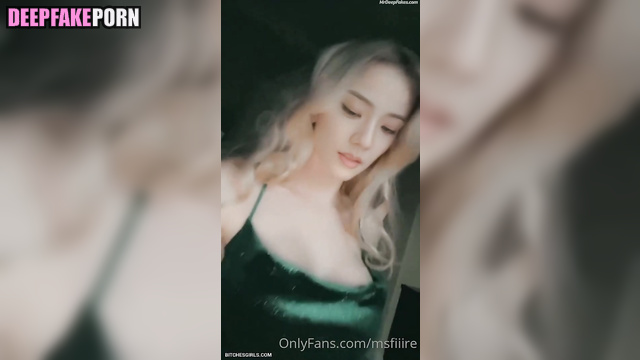 Jisoo BLACKPINK showing her breast - face swap (지수 블랙핑크 가슴 얼굴 스왑)