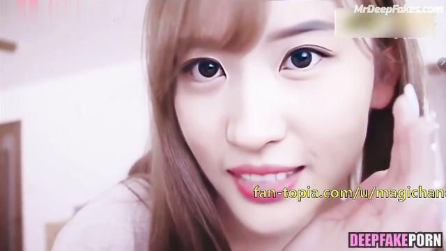 Nude Liu Yifei showing her pussy on camera 刘亦菲 裸體