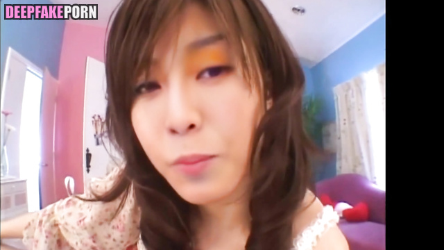 FAKE porn / passionate sex tape of nasty Dayuan riding dick (假色情片 大元 性别)