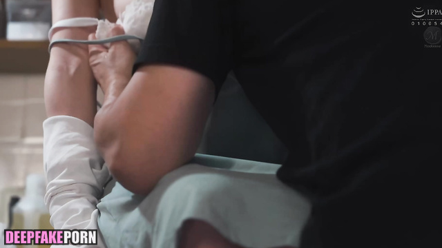 She always meets her husband from work like this, Li Xiaolu ai 李小璐 真假的 [PREMIUM]