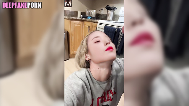 Cum is her favorite treat / IU (아이유 스마트한 얼굴 변화) internet celebrity [PREMIUM]