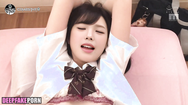 This teen only fucks with a condom (Karina smart face change) 카리나 에스파 [PREMIUM]