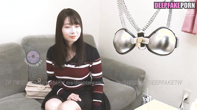 Fake 이주은（Lee Ju-Eun）changes the bra