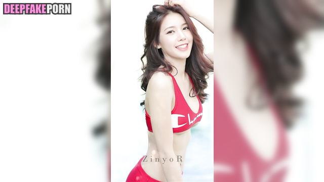 Deepfake 딥페이크 Lisa 리사 shows her beauty in sexy outfits BLACKPINK/블랙핑크