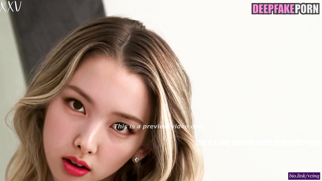 Petite Nayeon TWICE takes a really big black cock in her vagina [deepfake] 트와이스 나연 딥페이크 포르노 섹스