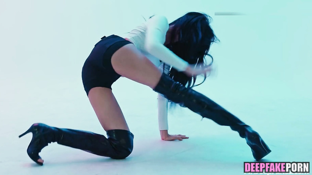 Lisa 리사 had sex with facial cumshot end (deepfake/딥페이크) BLACKPINK 블랙핑크