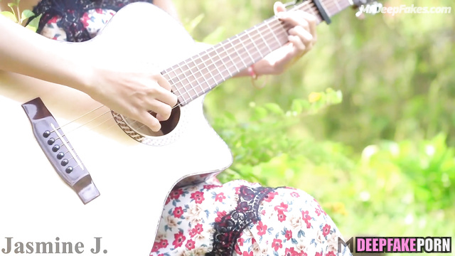 DeepFake tape of dancing petite Angelababy = 智能換臉 裸體 楊穎