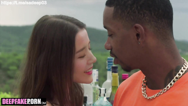 Interracial fake porn (가짜 포르노) of 이지은 Lee Ji-Eun getting blacked