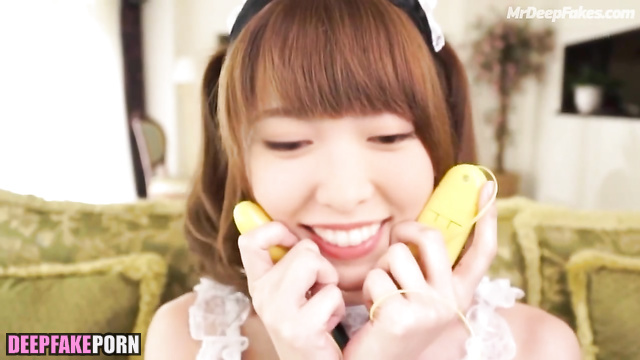 Deepfake Tiffany Tang fucks in hot maid costume (智能換臉 性别 唐嫣)